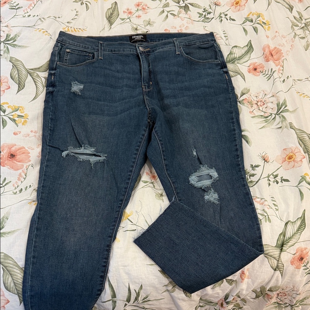 Denizen from Levi's Dark Blue Boyfriend Jeans